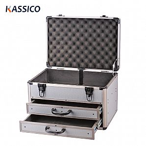 Алюминиевый чемодан с инструментами